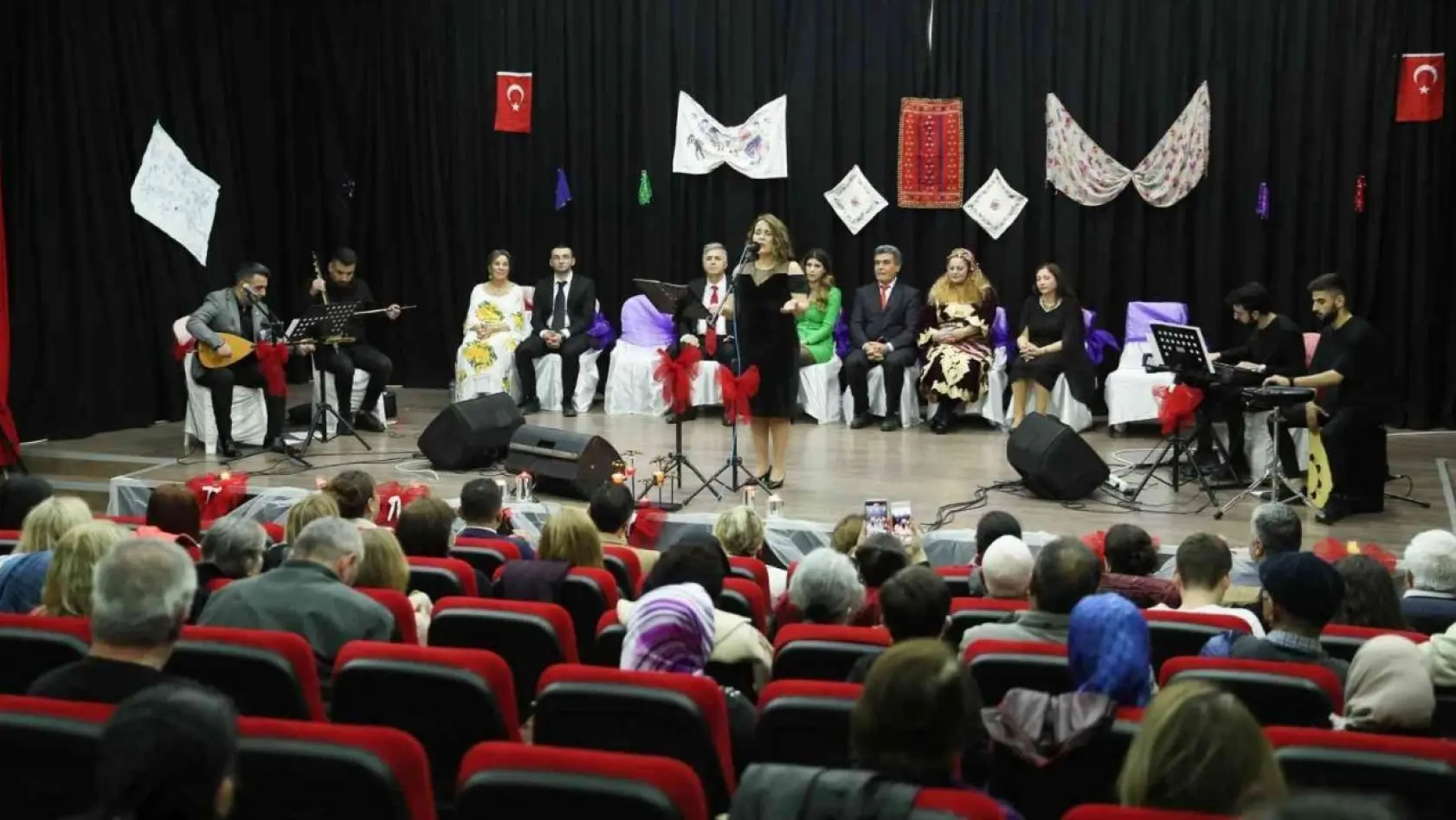ASEV THM Korosu'ndan yıl sonu konseri