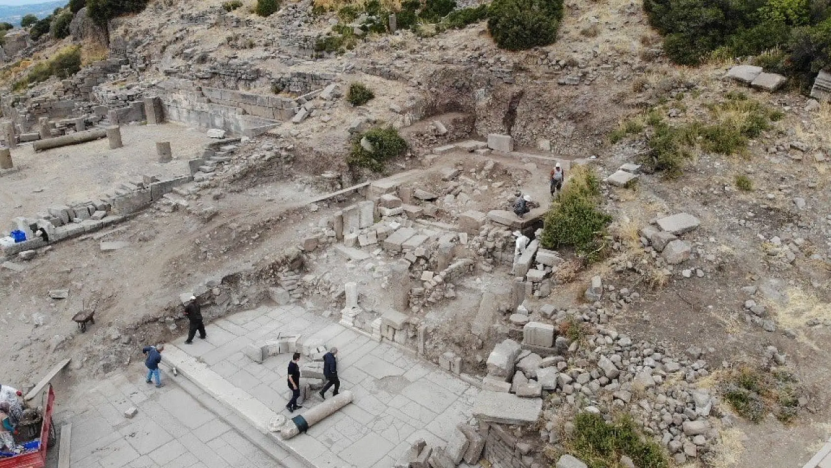 Assos Ören Yeri'nde kazılar 12 ay boyunca sürüyor