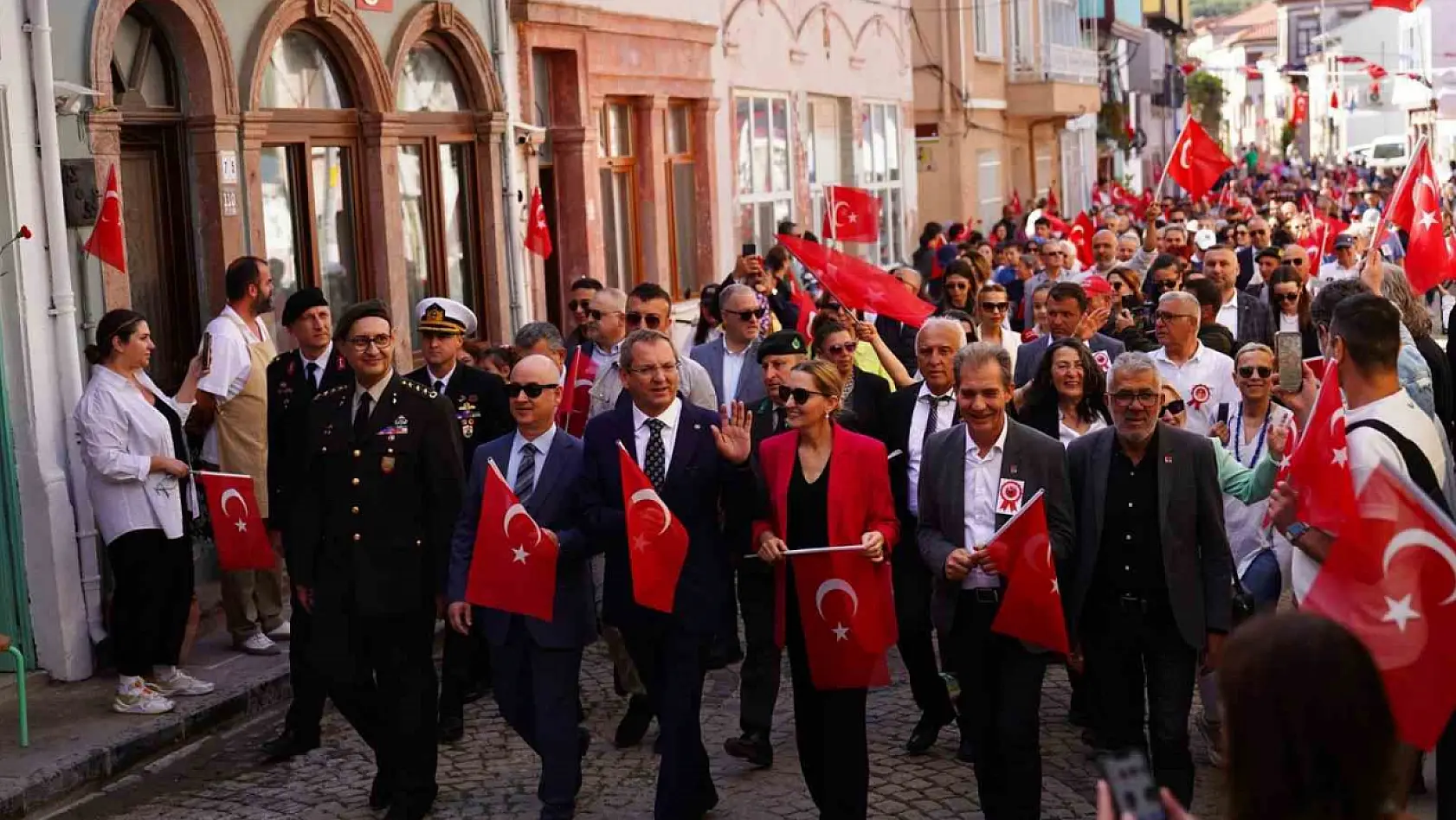 Atatürk'ün Ayvalık'a gelişinin 90'ıncı yıl dönümü kutlandı