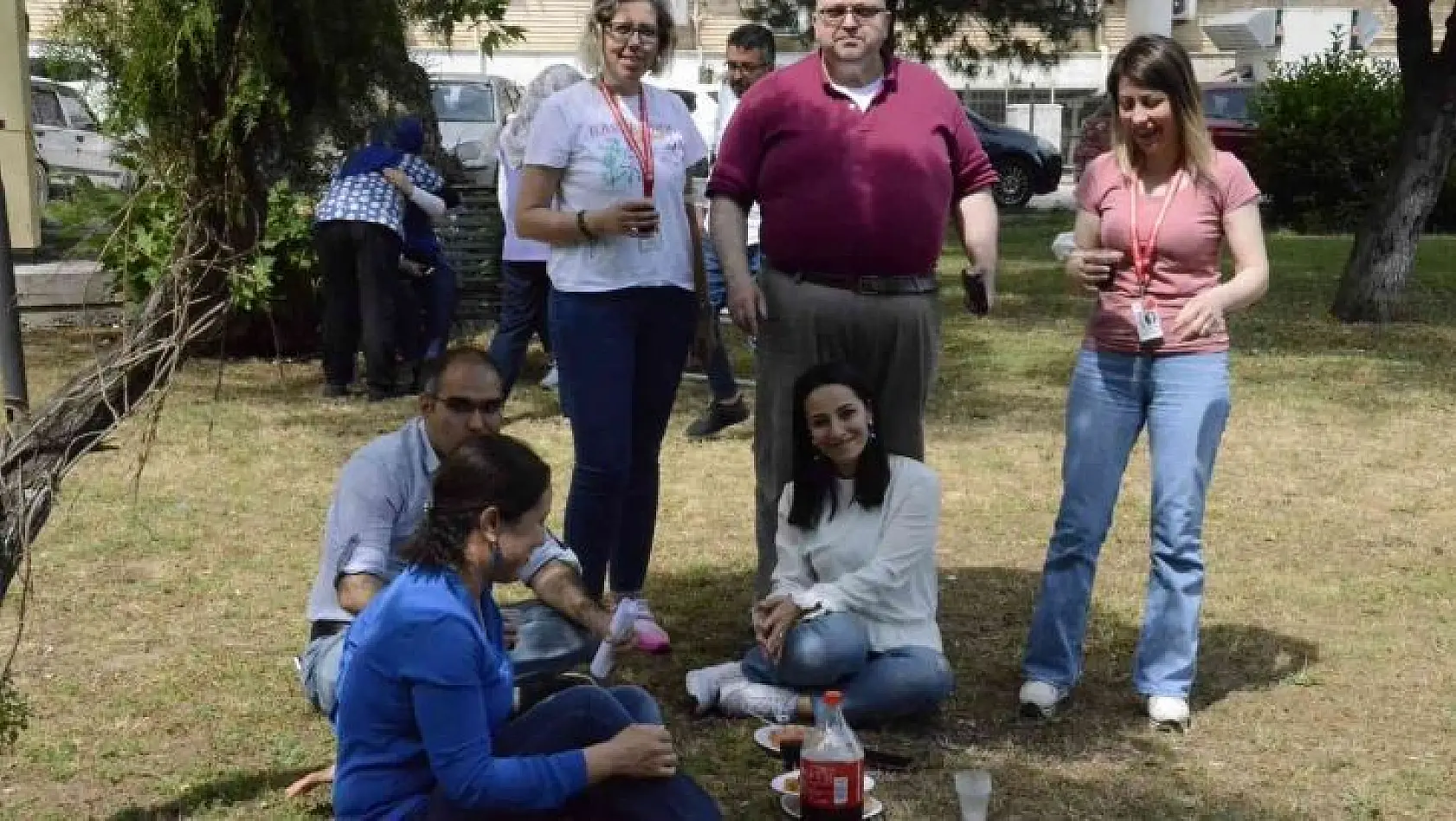 Aydın Atatürk Devlet Hastanesi'nde piknik havasında kutlama