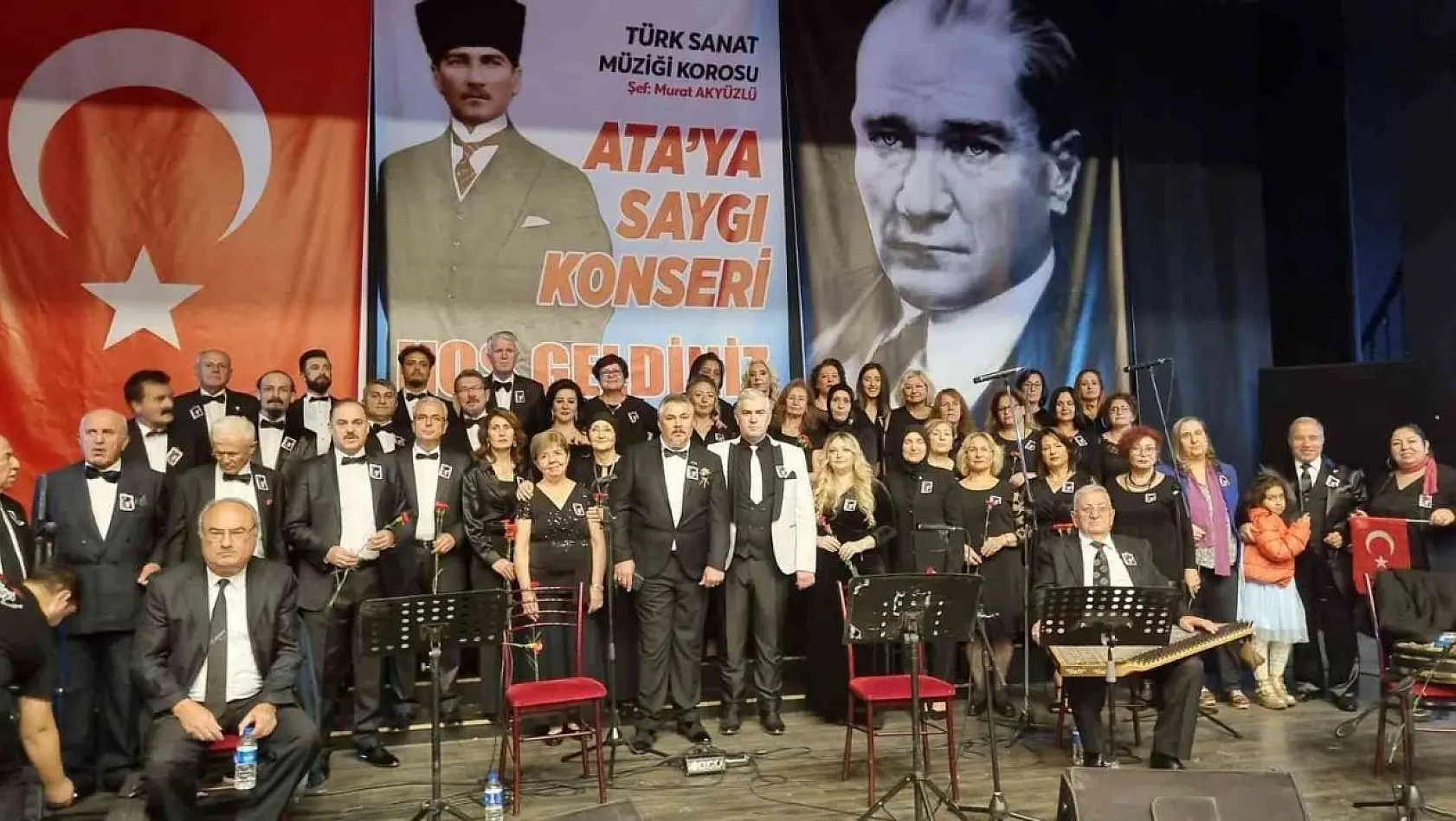 Aydın Büyükşehir Belediyesi Ata'ya saygı konseri düzenledi