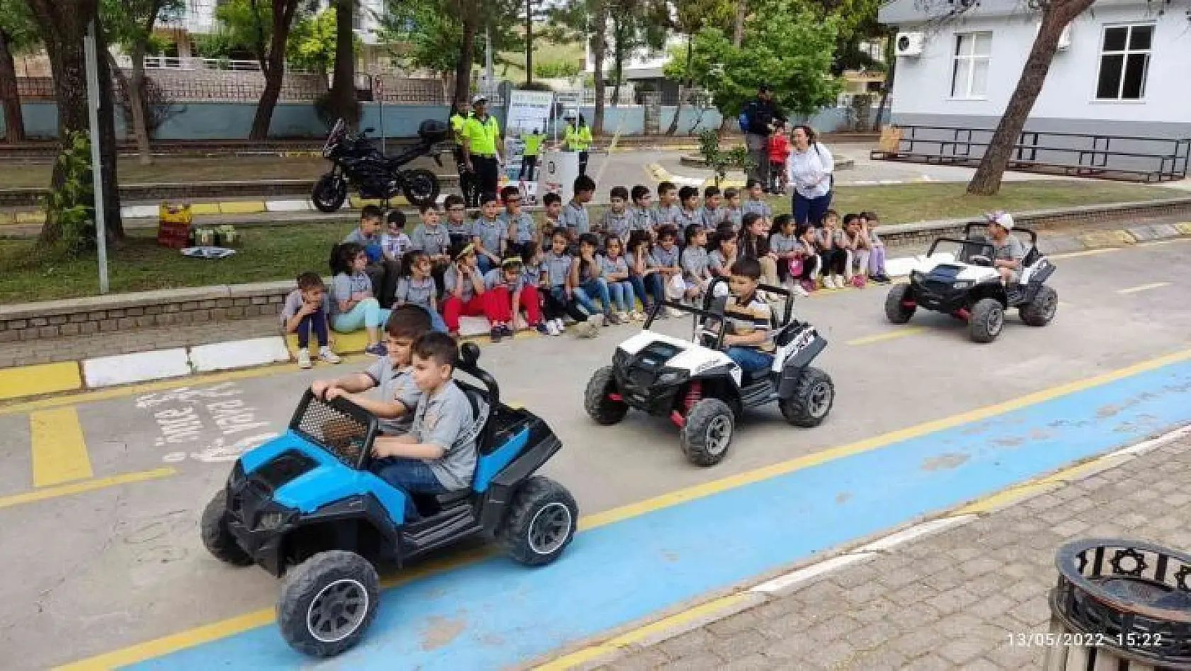 Aydın'da 40 öğrenci 'trafik dedektifi' oldu