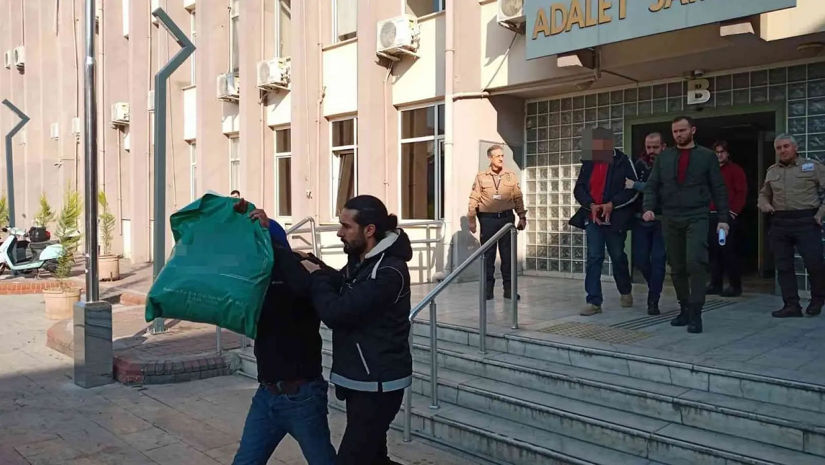 Aydın'da narkotik ekipleri yeni yıl öncesi göz açtırmadı