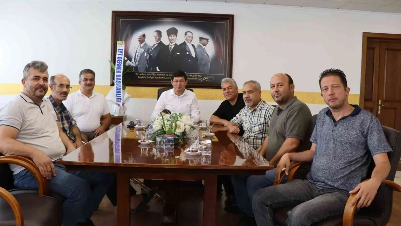 Aydın'daki EYT'lilerden Başkan Özcan'a destek talebi