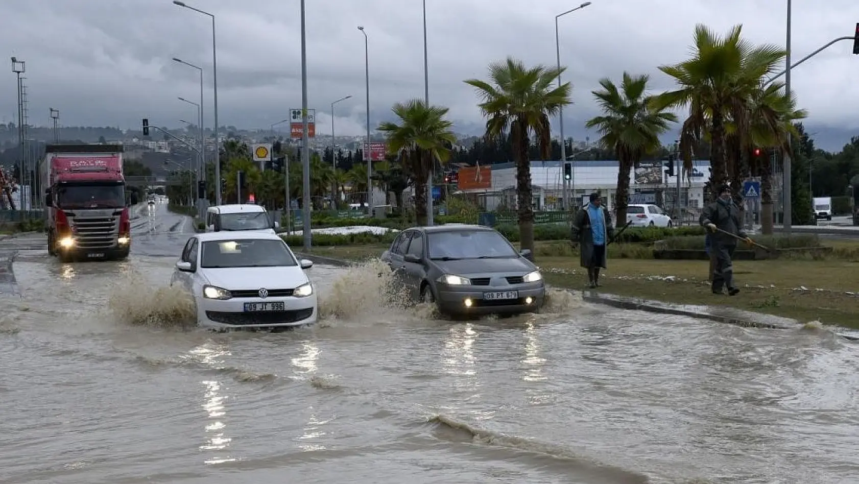 Aydın'ın kıyı ilçelerine sağanak yağış uyarısı