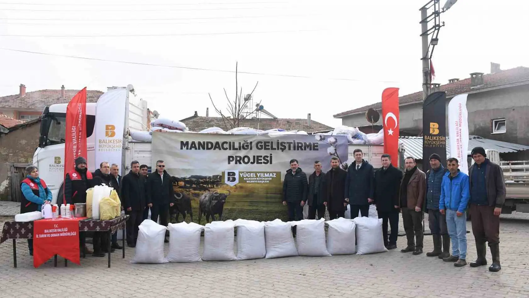 Balıkesir Büyükşehir'den manda yetiştiricilerine destek