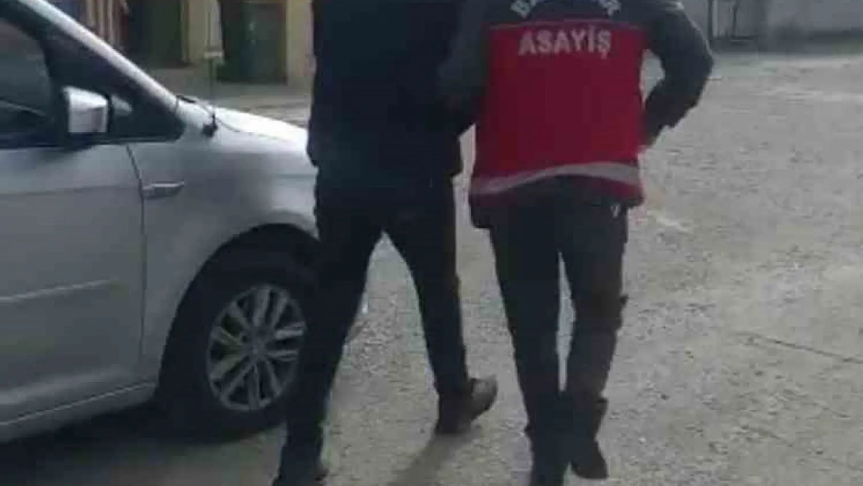 Balıkesir'de 26 ve 27 yıl hapis cezası olan 2 şahıs yakalandı