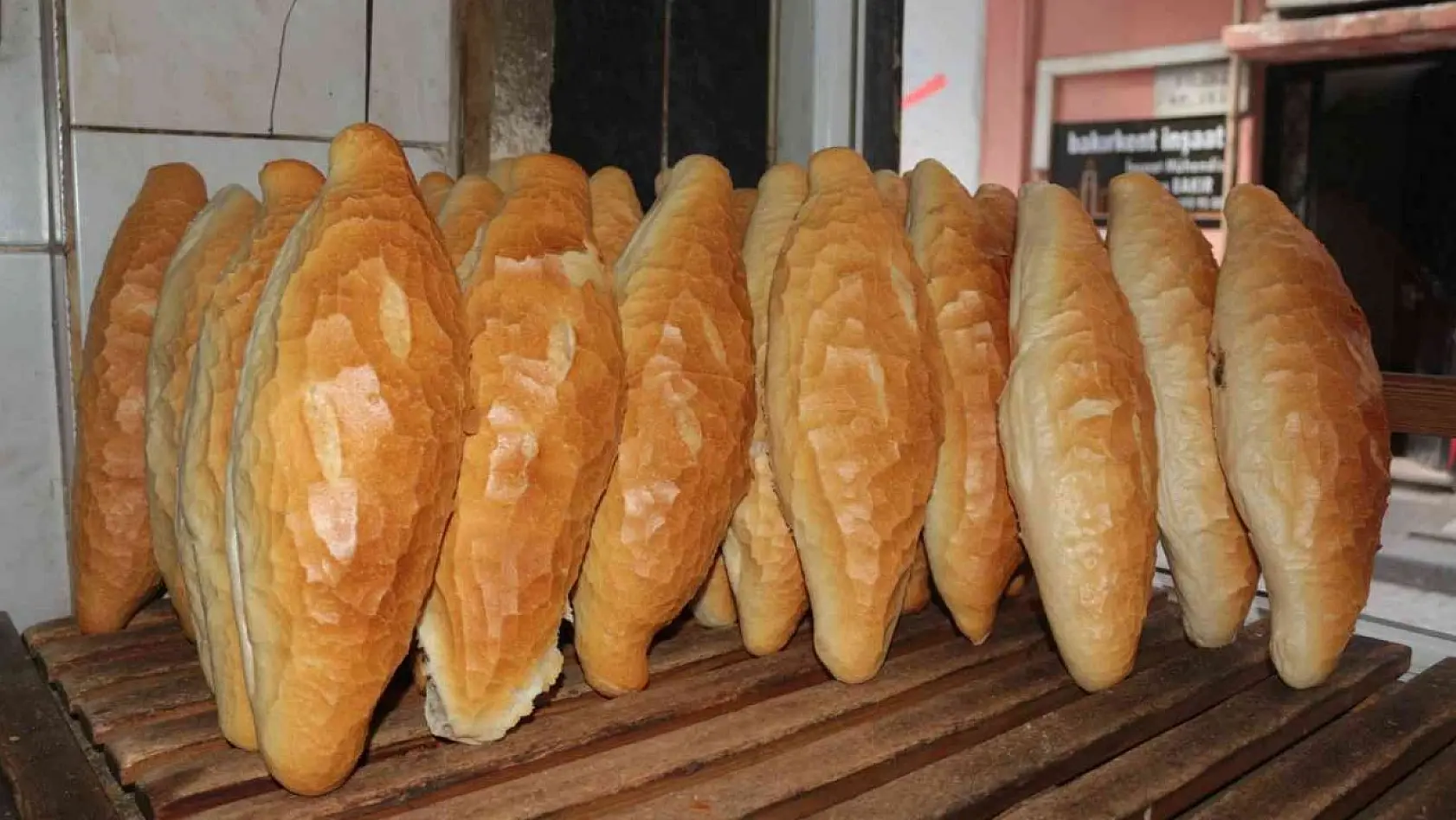 Balıkesir'de ekmek fiyatı 5 lira oldu