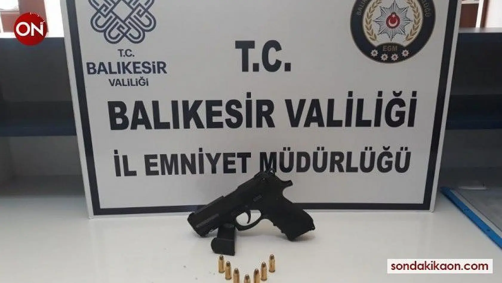 Balıkesir'de polis  'Huzur' operasyonlarında 25 kişiyi gözaltına aldı