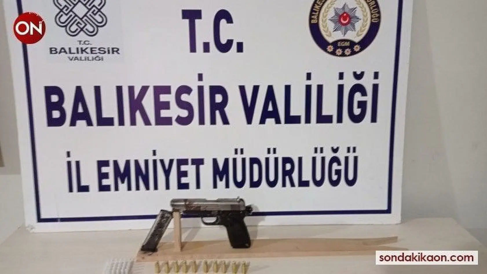 Balıkesir'de polis 12 aranan şahsı gözaltına aldı