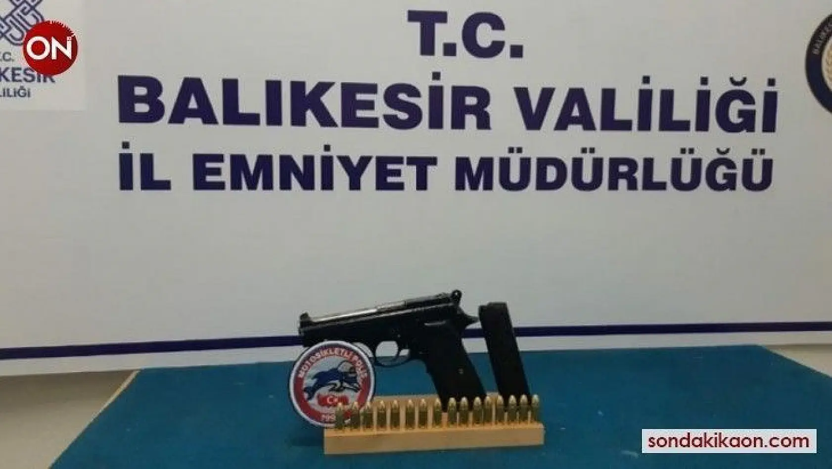 Balıkesir'de polis 14 aranan şahsı yakaladı