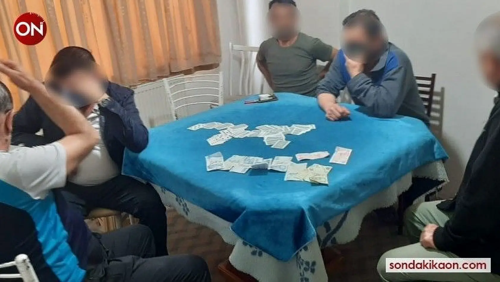 Balıkesir'de polisten 11 kişiye kumar baskını