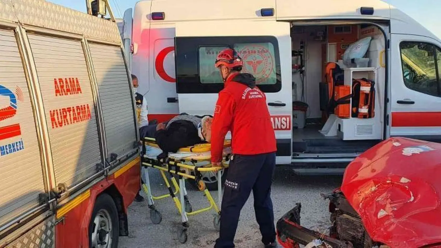 Balıkesir'de trafik kazası 2 yaralı