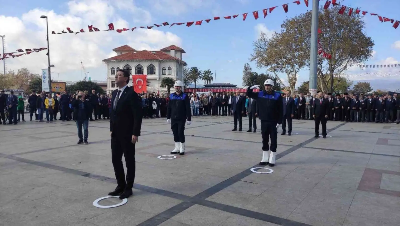Bandırma' da 29 Ekim Cumhuriyet Bayramı kutlanıyor