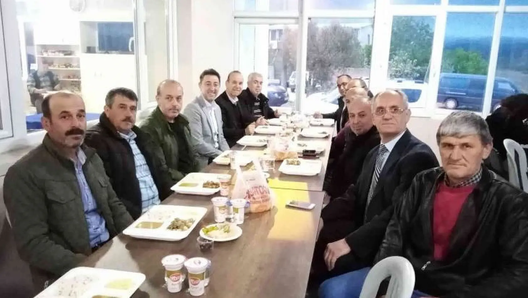 Bandırma Belediye Başkanı iftarda kırsal mahalle halkıyla buluştu
