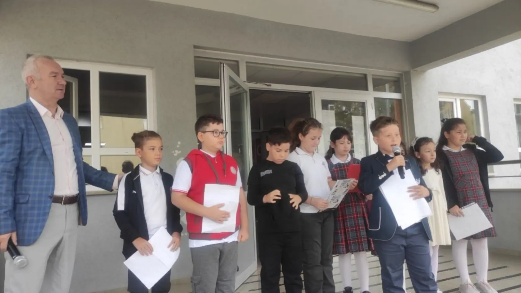 Bandırma'da eğitim öğretim yılının ilk ders zili çaldı