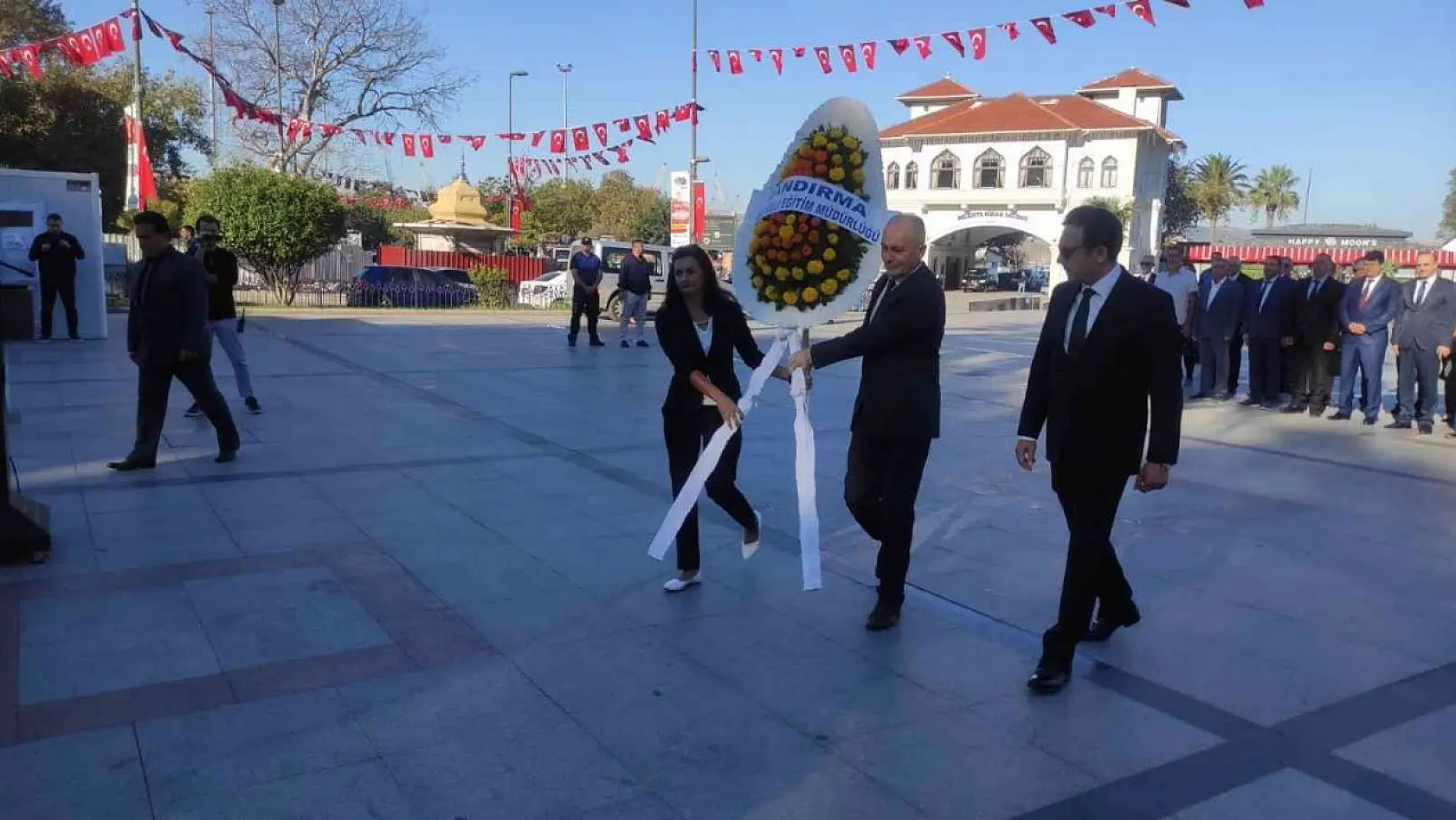 Bandırma'da İlköğretim haftası kutlandı