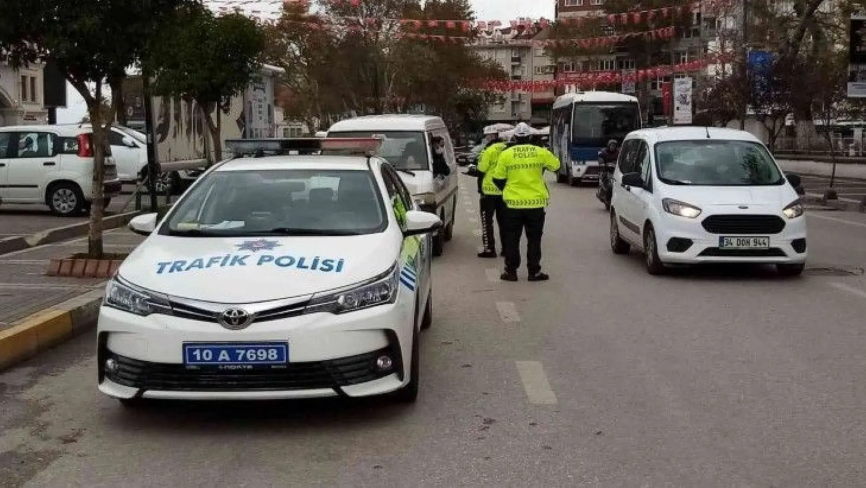 Bandırma'da trafik araçları denetlendi