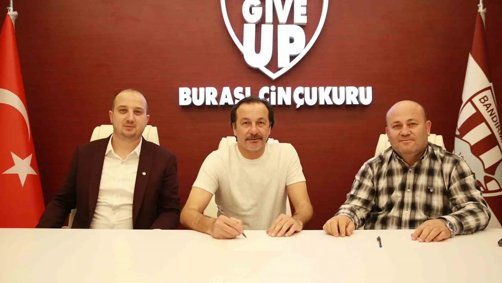 Bandırmaspor, Teknik Direktörlük İçin Yusuf Şimşek'le anlaştı