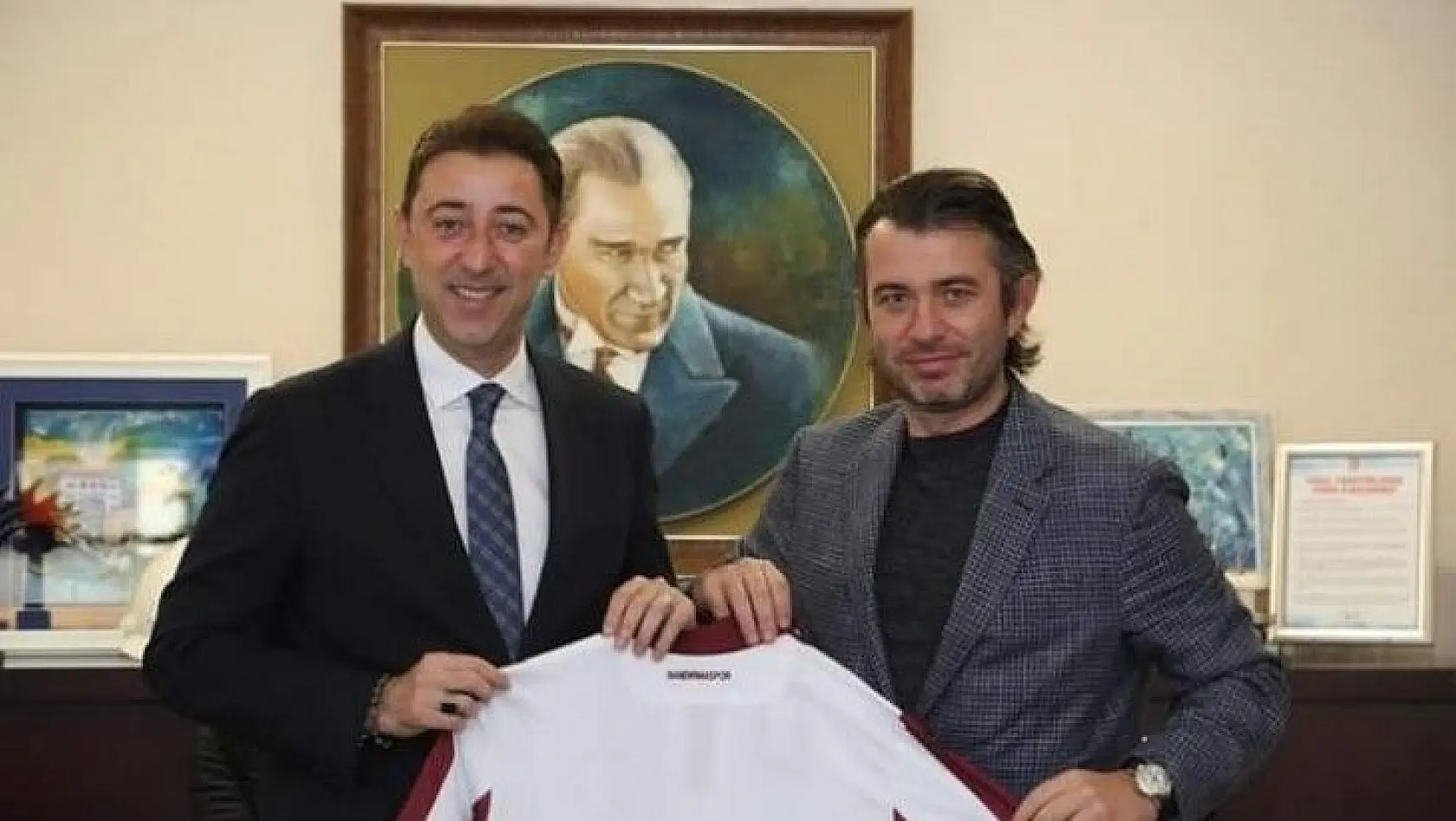Bandırmaspor yönetimi Belediye Başkanı Tosun'u ziyaret etti