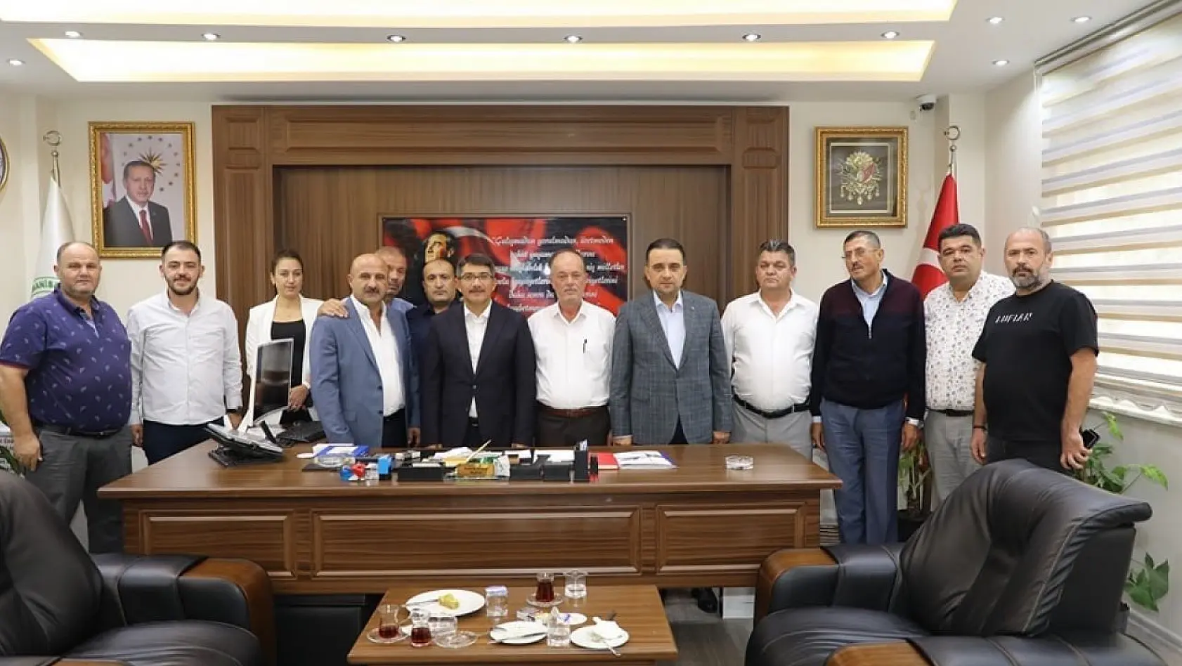 Başkan Çelik ve AK Parti'li Baybatur Taşıyıcılar Kooperatifiyle buluştu