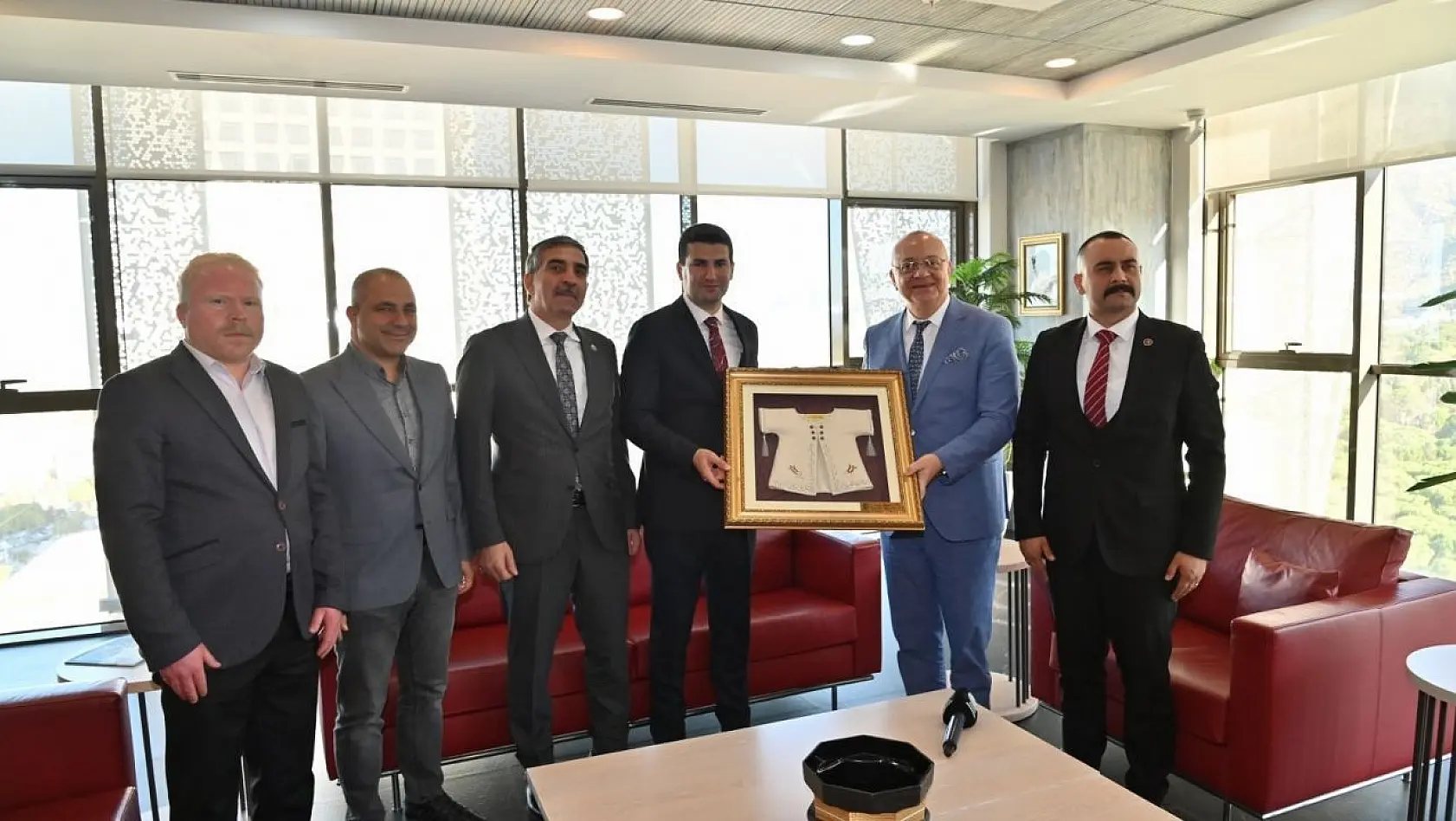 Başkan Ergün MHP kadrolarını ağırladı