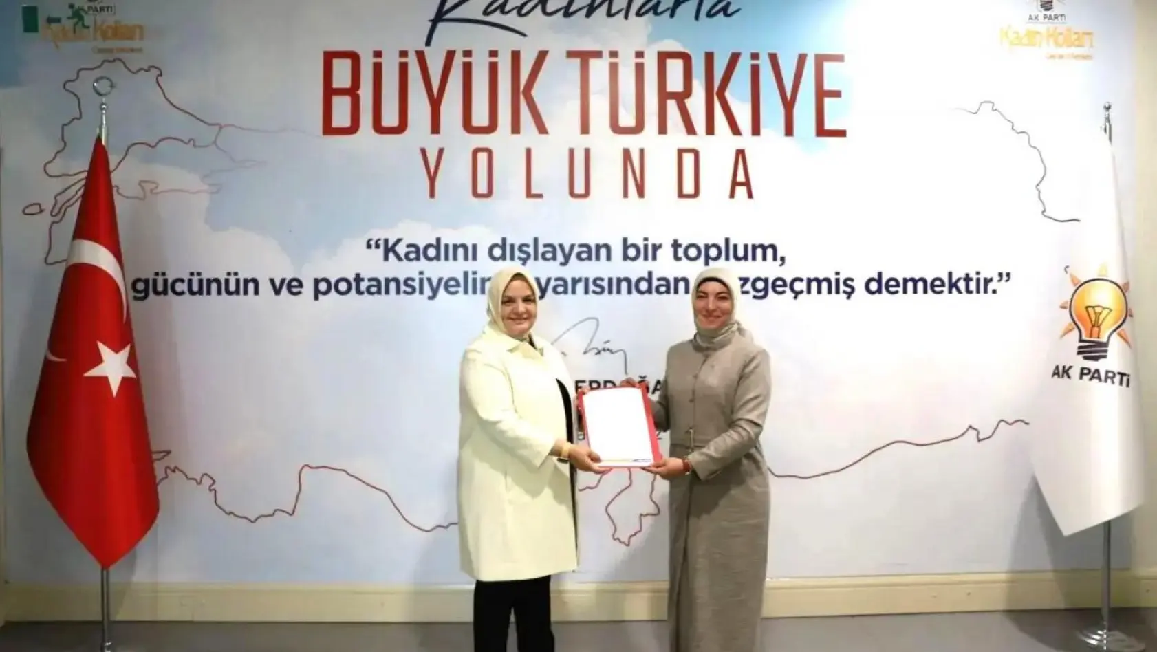 Başkan Esra Özbek Balcı: 'Kadınlar siyasetin nesnesi değil, özdesidir'