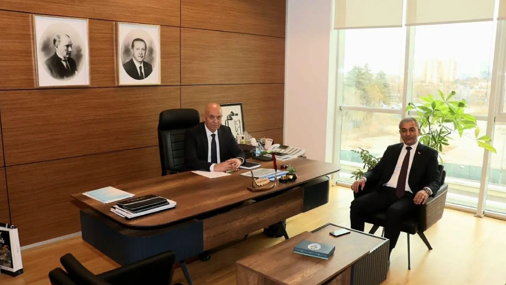 Başkan Kaplan Ankara'da 3 günde 19 ziyaret gerçekleştirdi