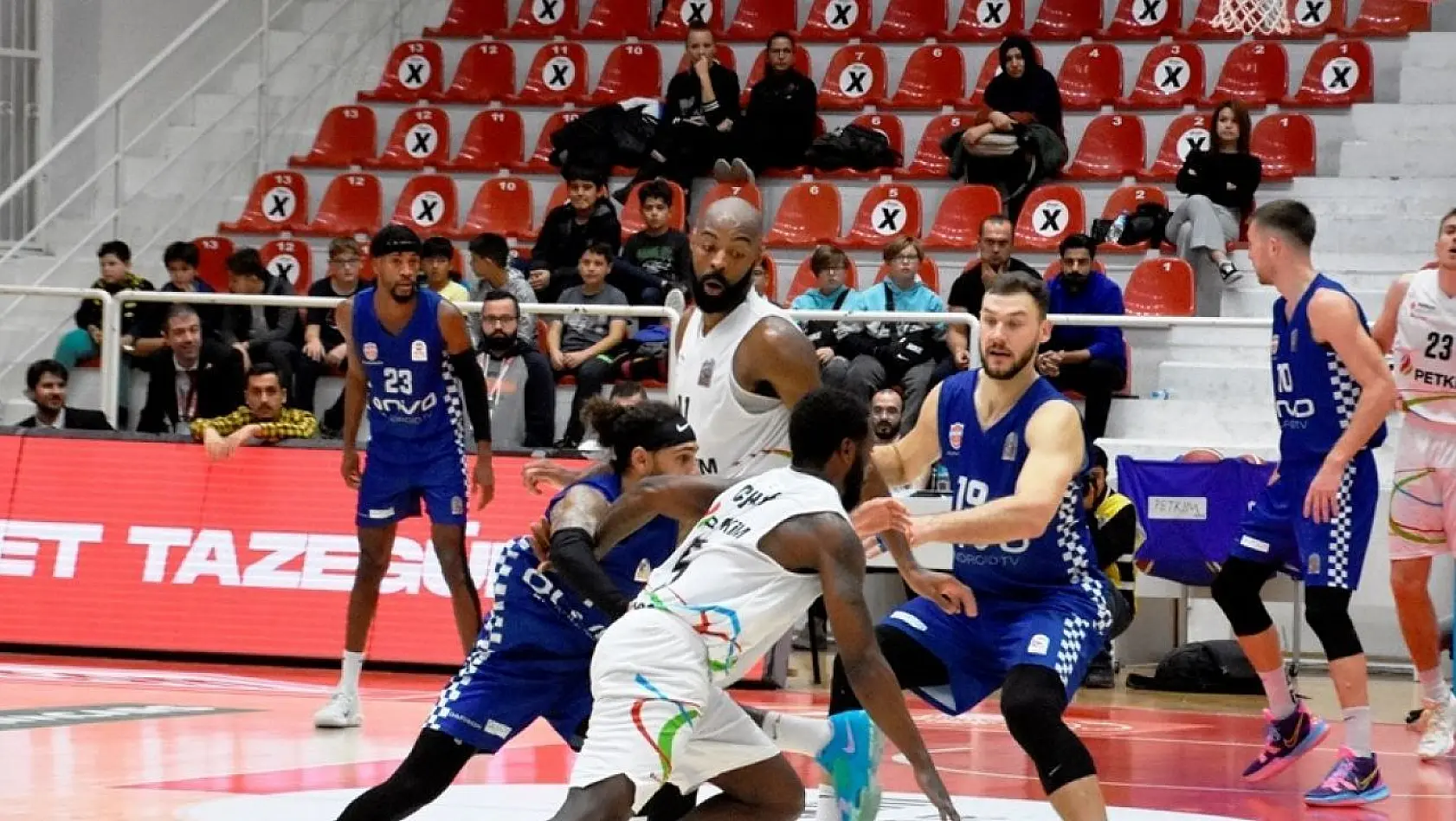 Basketbol Süper Ligi: Aliağa Petkimspor: 79 - Onvo Büyükçekmece Basketbol: 75