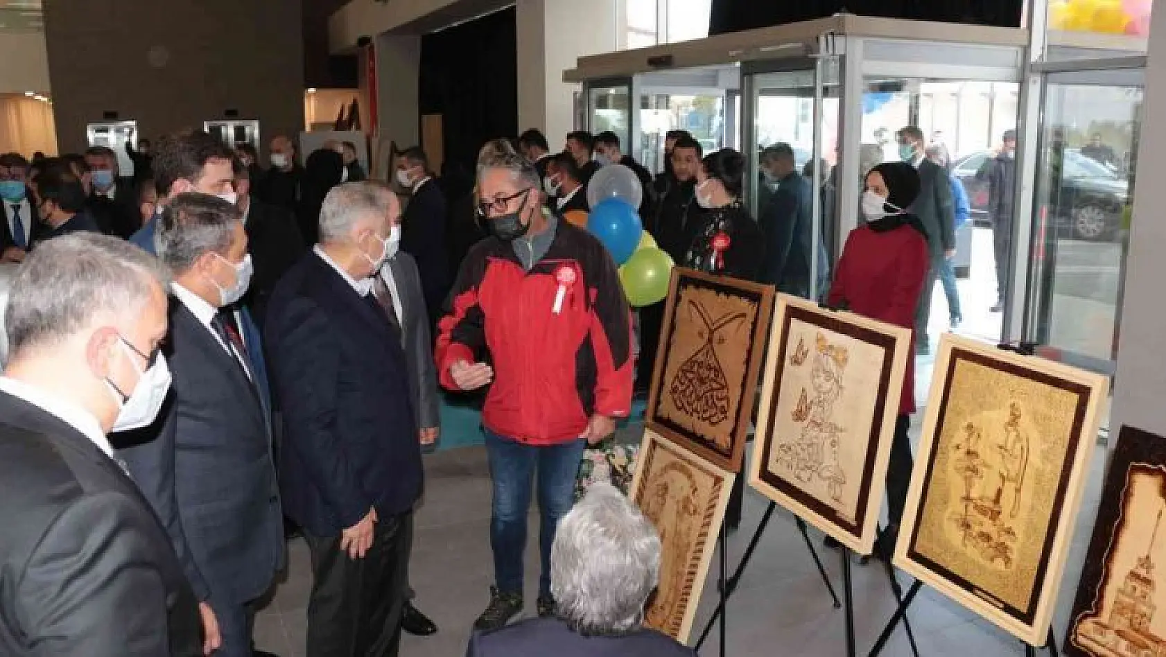 Binali Yıldırım, Balıkesir'de engelli vatandaşlarla buluştu