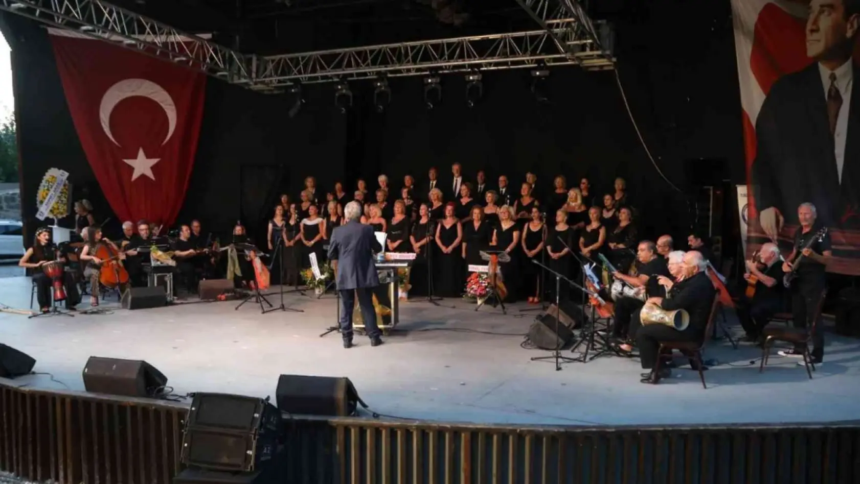 Bodrum Kalesi'nde Türk Sanat Müziği rüzgarı