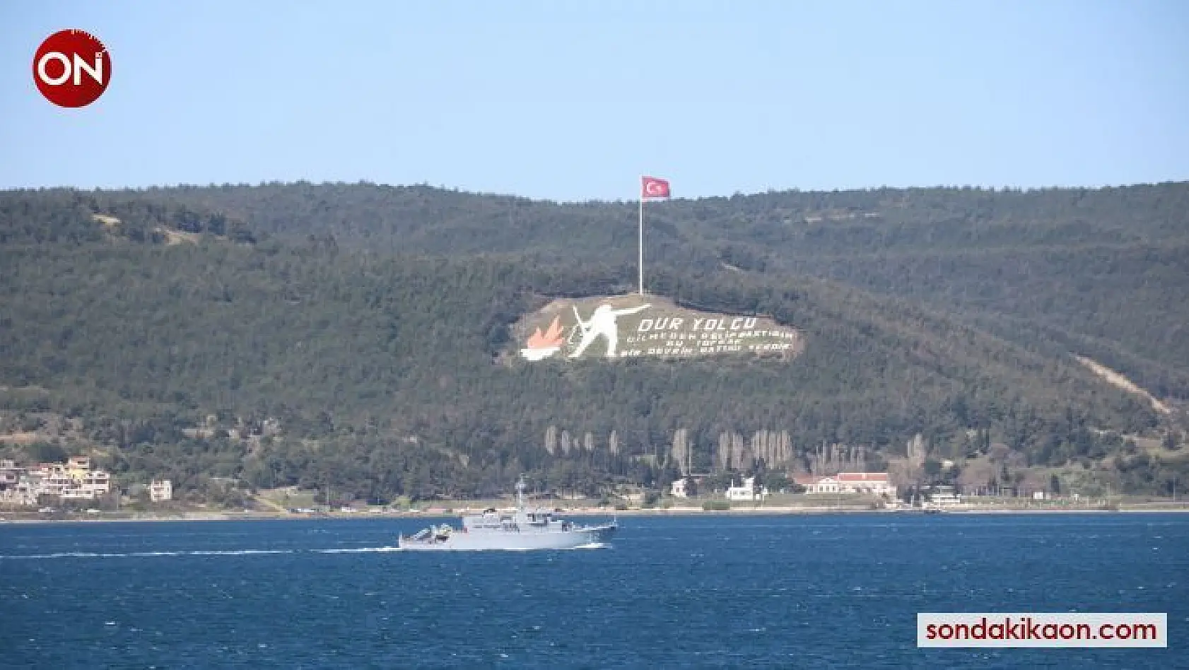 Bulgar mayın avcı gemisi Çanakkale Boğazı'ndan geçti