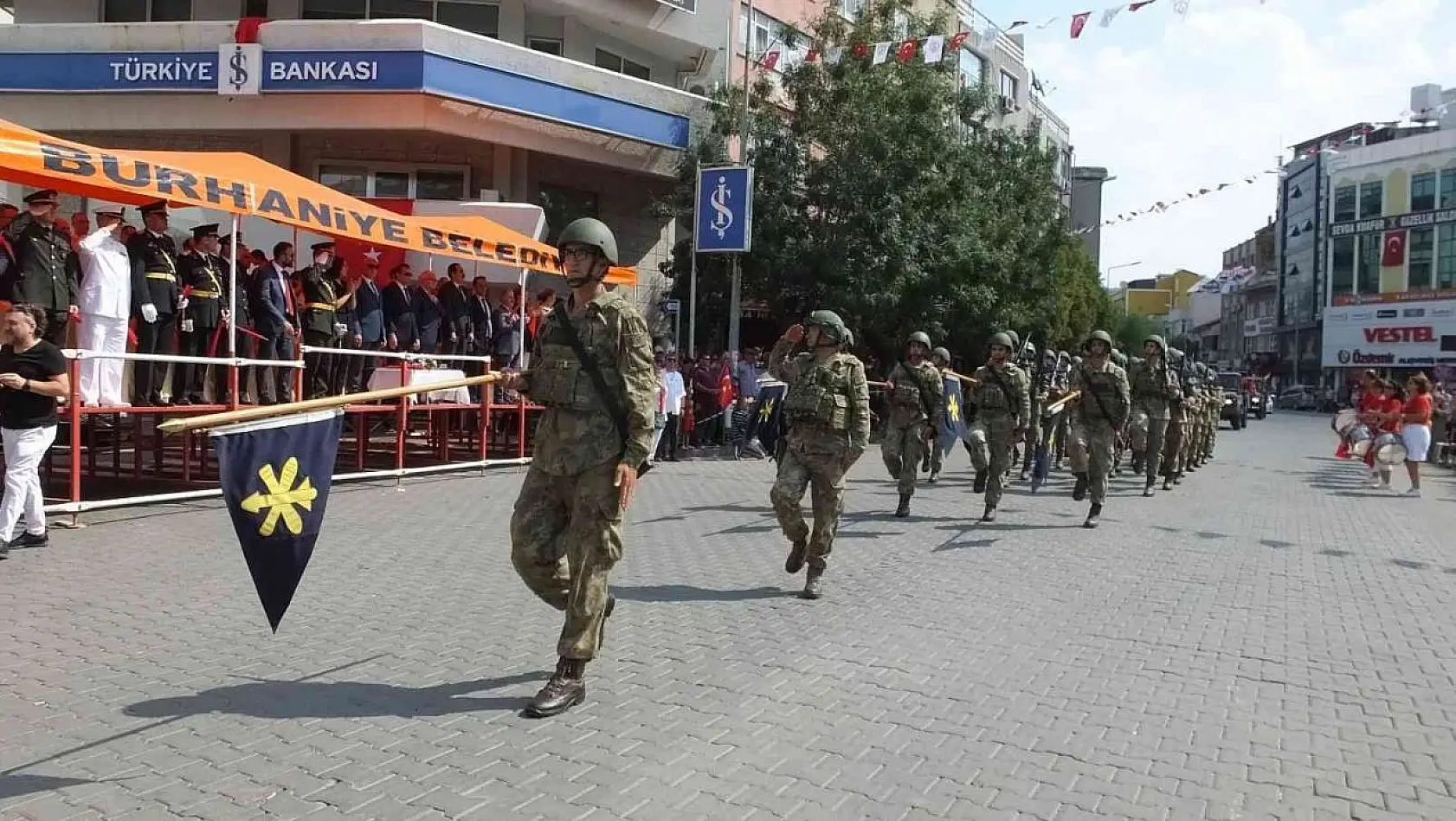 Burhaniye'de 30 Ağustos Zafer Bayramı kutlandı