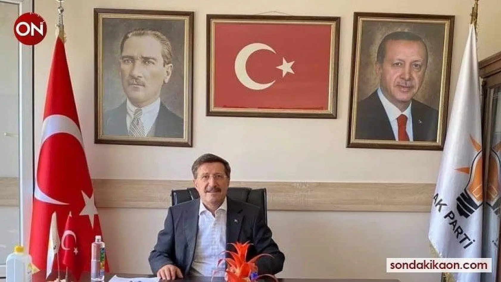 Burhaniye'de AK Parti İlçe Başkanı Gedikoğlu, eczane yoğunluğuna el attı