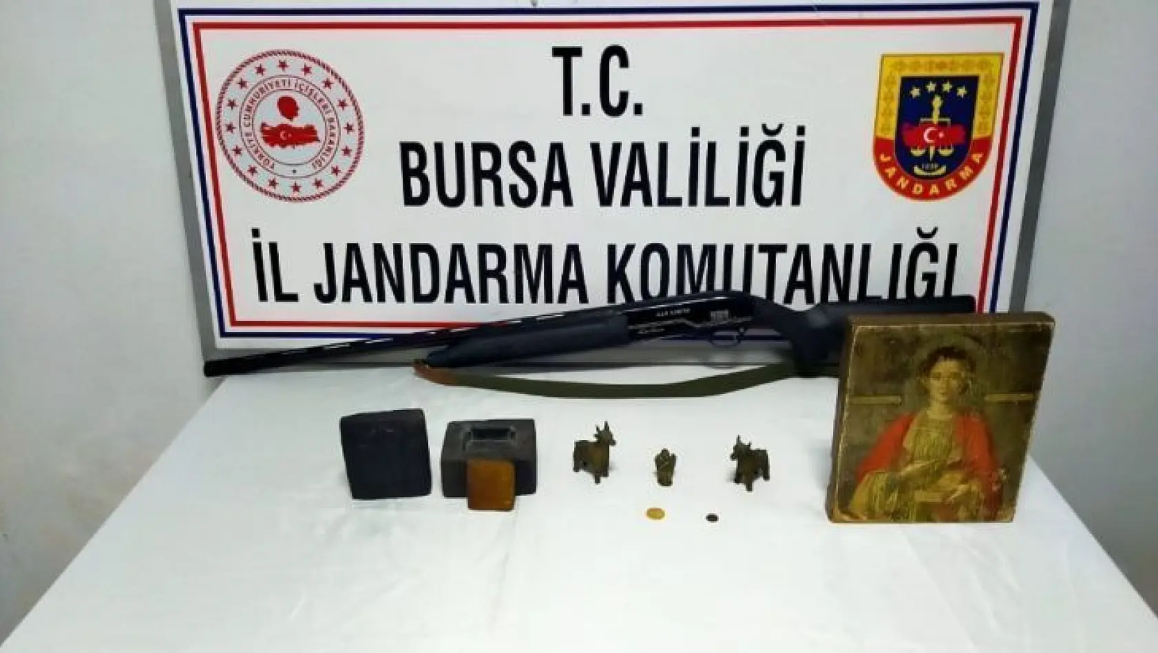 Bursa'da 1 buçuk milyon değerinde tarihi eser ele geçirildi: 6 gözaltı