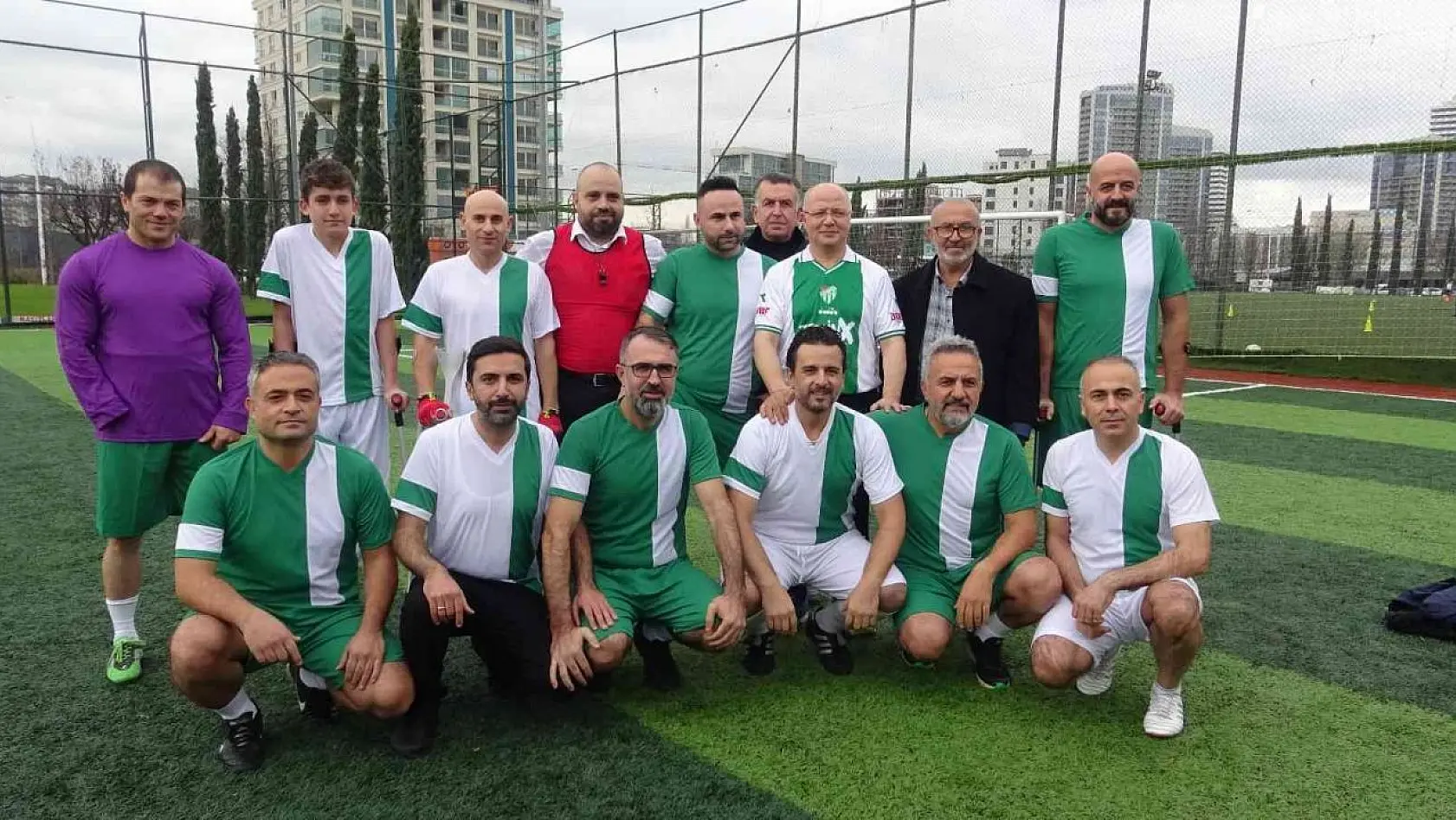 Bursa'da ampute futbol maçında 'Dostluk' kazandı