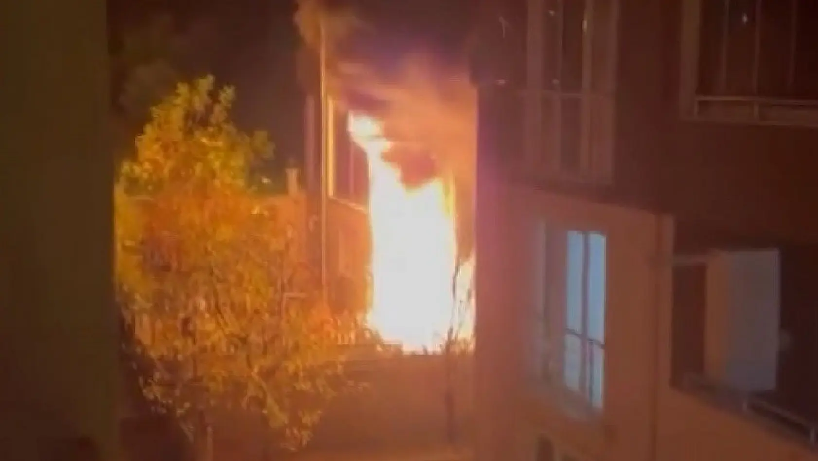 Bursa'da apartman dairesinde korkutan yangın