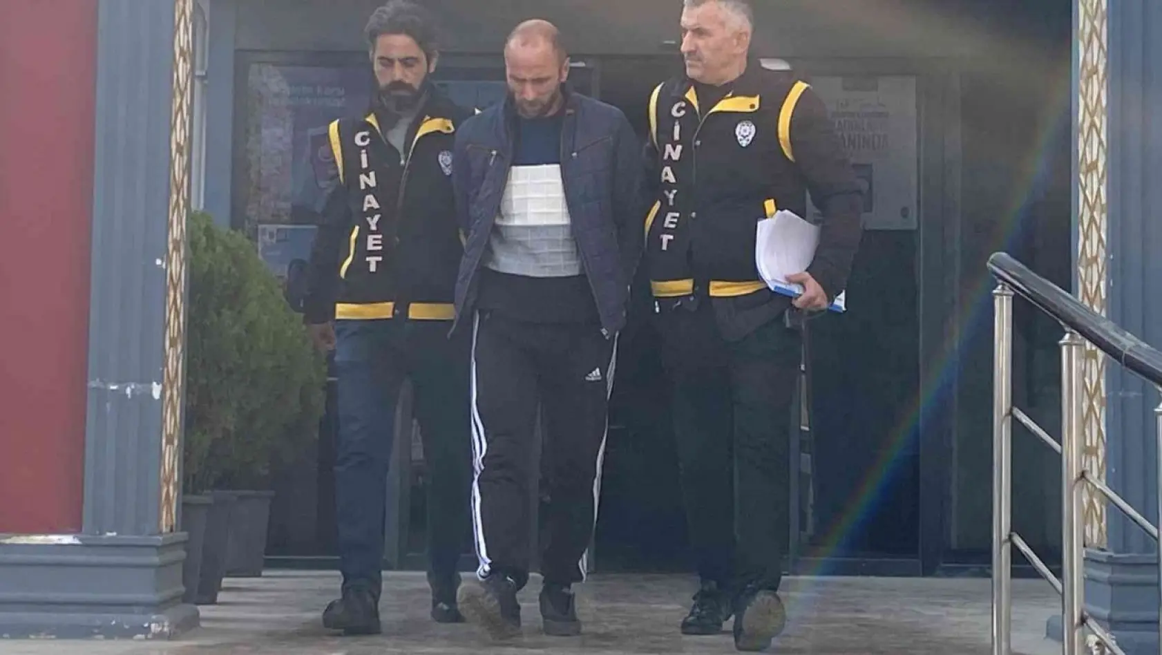 Bursa'da düzenlenen sahte içki operasyonu sonucu 2 kişi gözaltına alındı