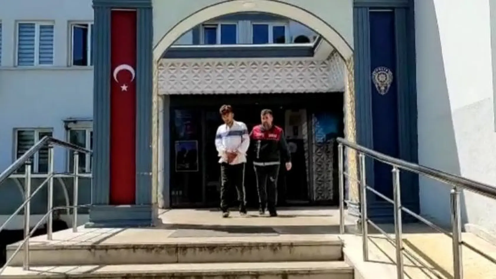 Bursa'da firari hırsızlar yakayı ele verdi