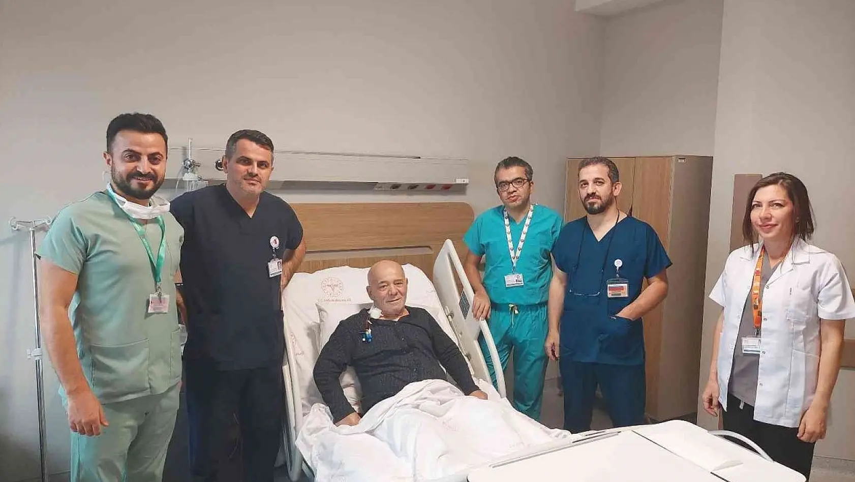 Bursa'da hasta, bilinci açık bypass edildi