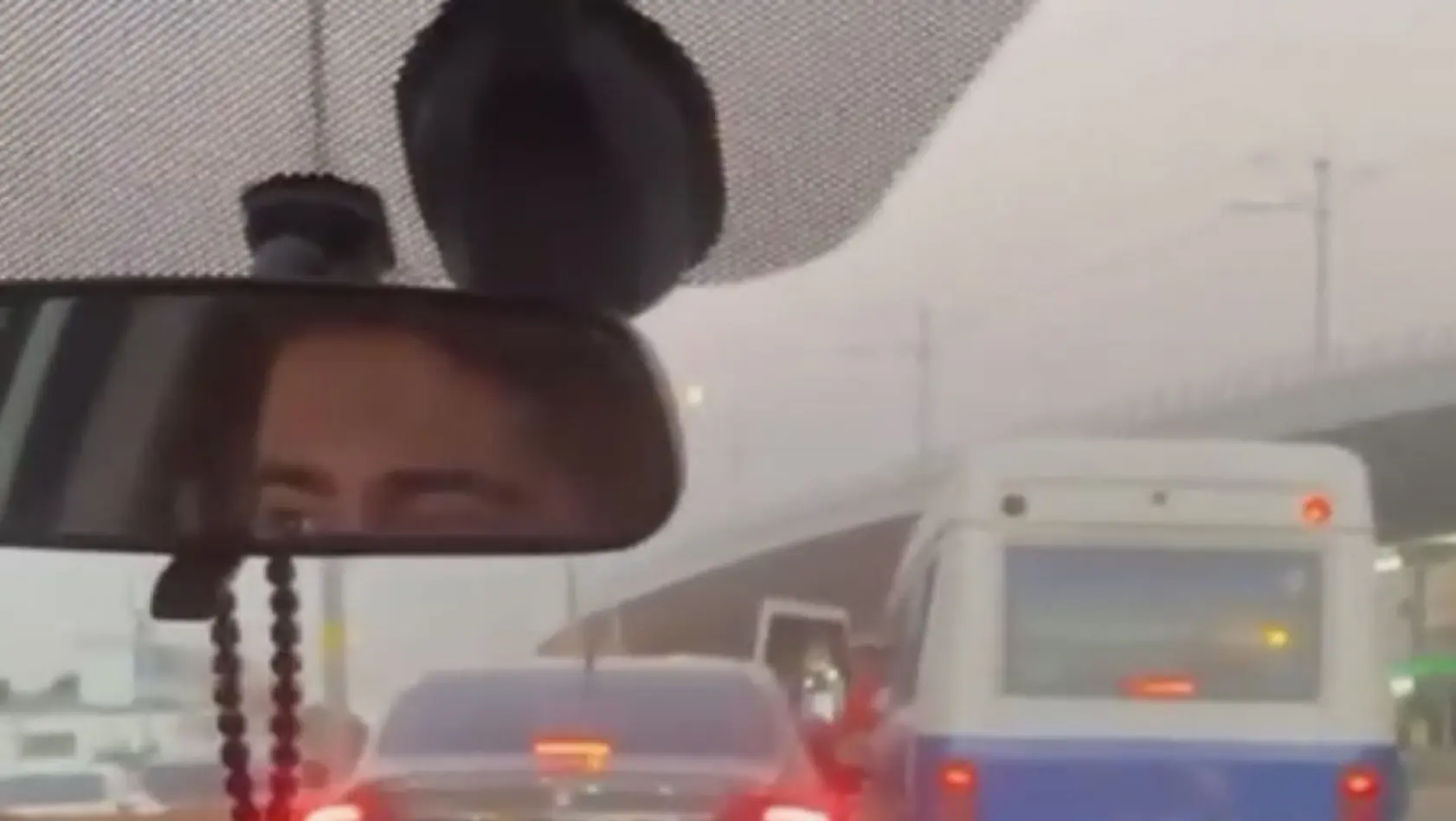 Bursa'da sürücülerin araçlarıyla yol verme kavgası kameralarda