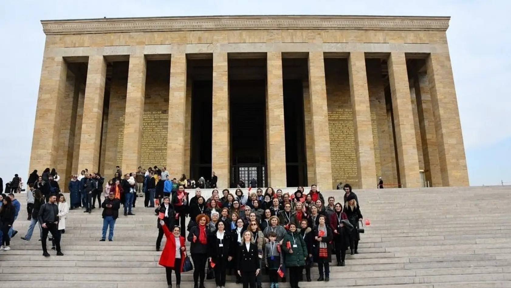 Bursa Kız Lisesi Mezunları Derneği'nden Ankara çıkarması