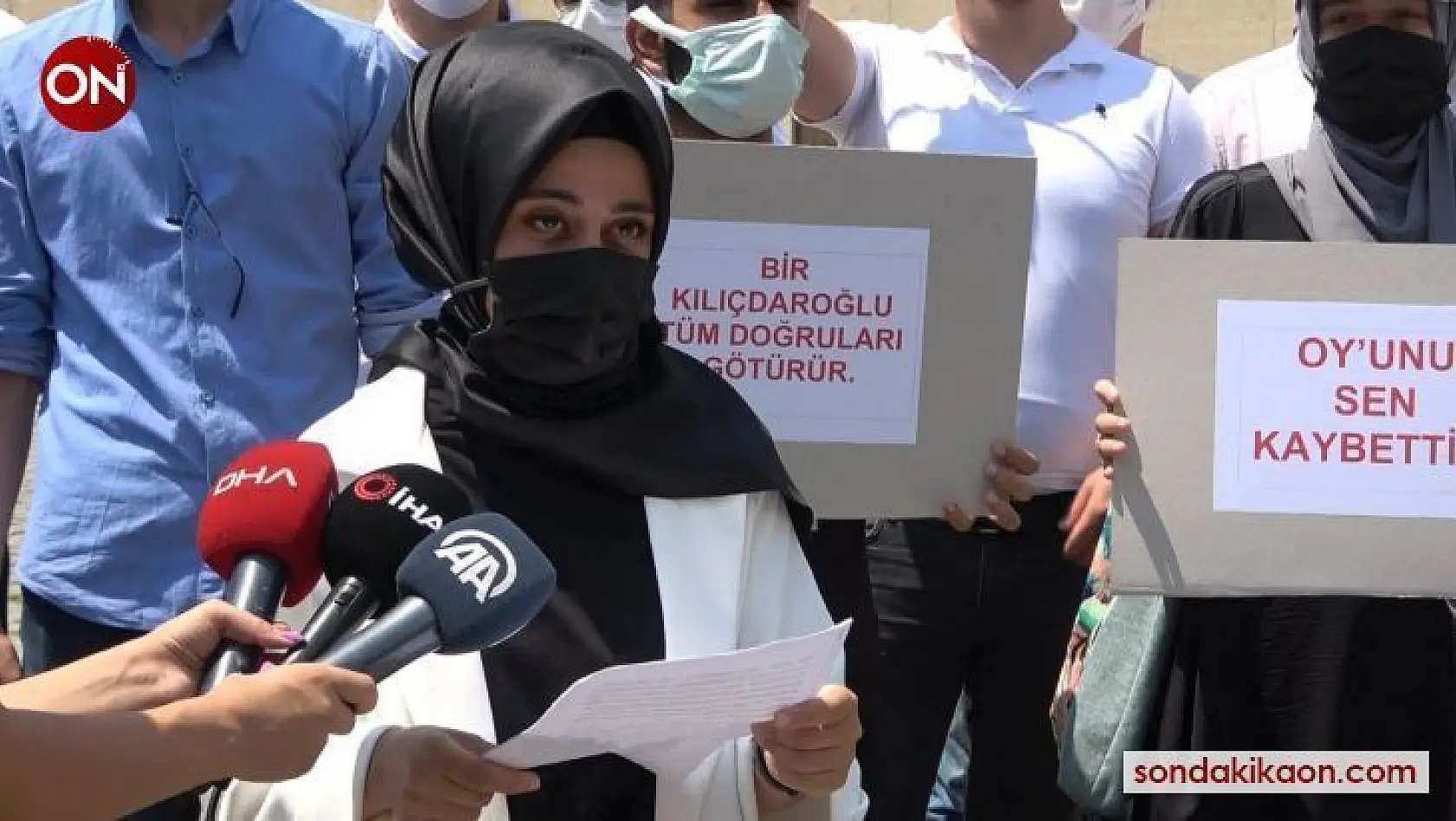 Bursalı öğrencilerden Kılıçdaroğlu'na 1 liralık tazminat davası