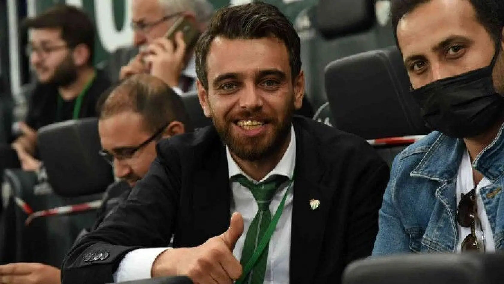 Bursaspor Kulübü, Emin Adanur'un istifasını kabul etti