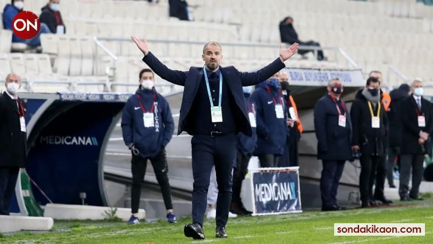 Bursaspor, Teknik Direktör Mustafa Er'le 3 yıllık sözleşme imzaladı