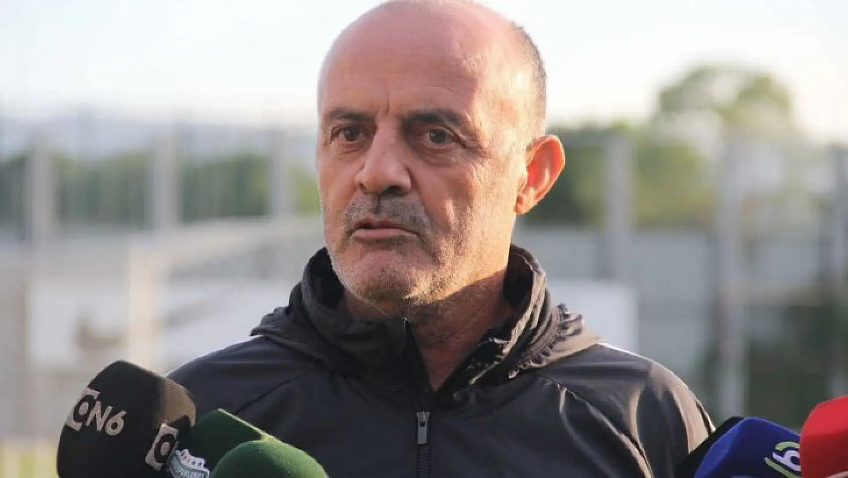 Bursaspor Teknik Direktörü Özcan Bizati: 'Büyük bir camiaya geldiğimin farkındayım'