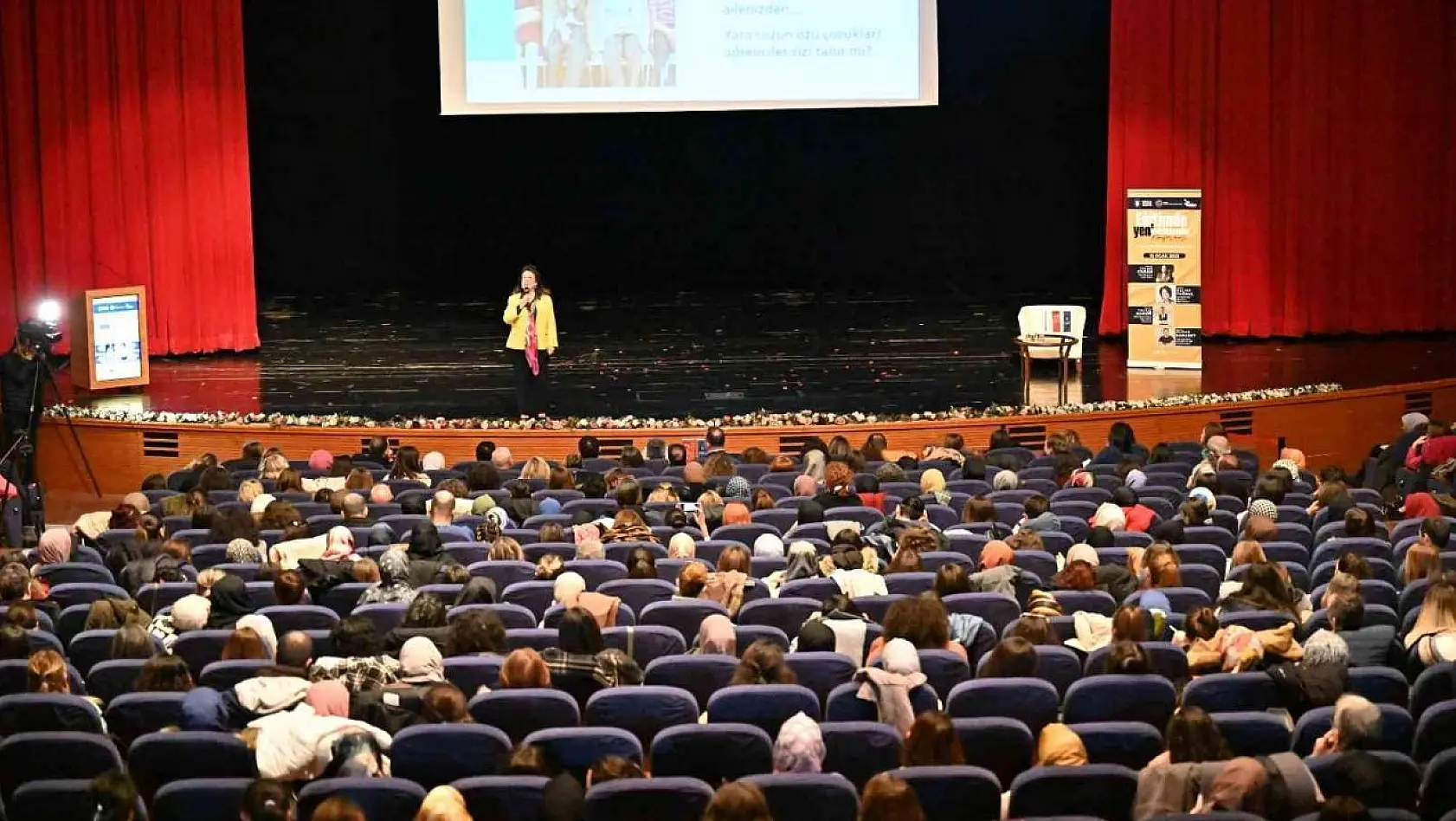 Büyükşehir'den eğitimcilere özel konferans