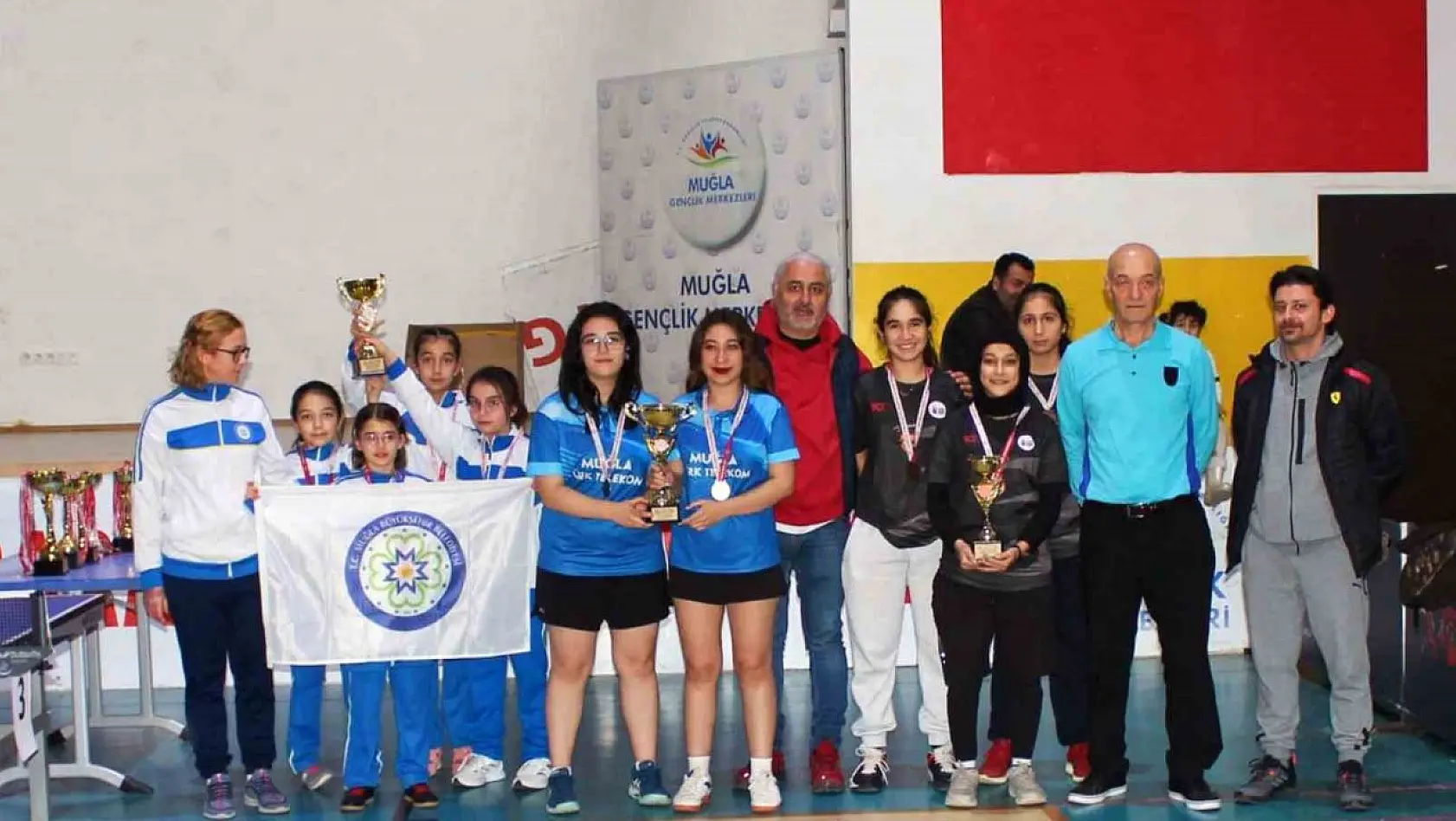 Büyükşehir Masa Tenisi sporcularından 8 madalya