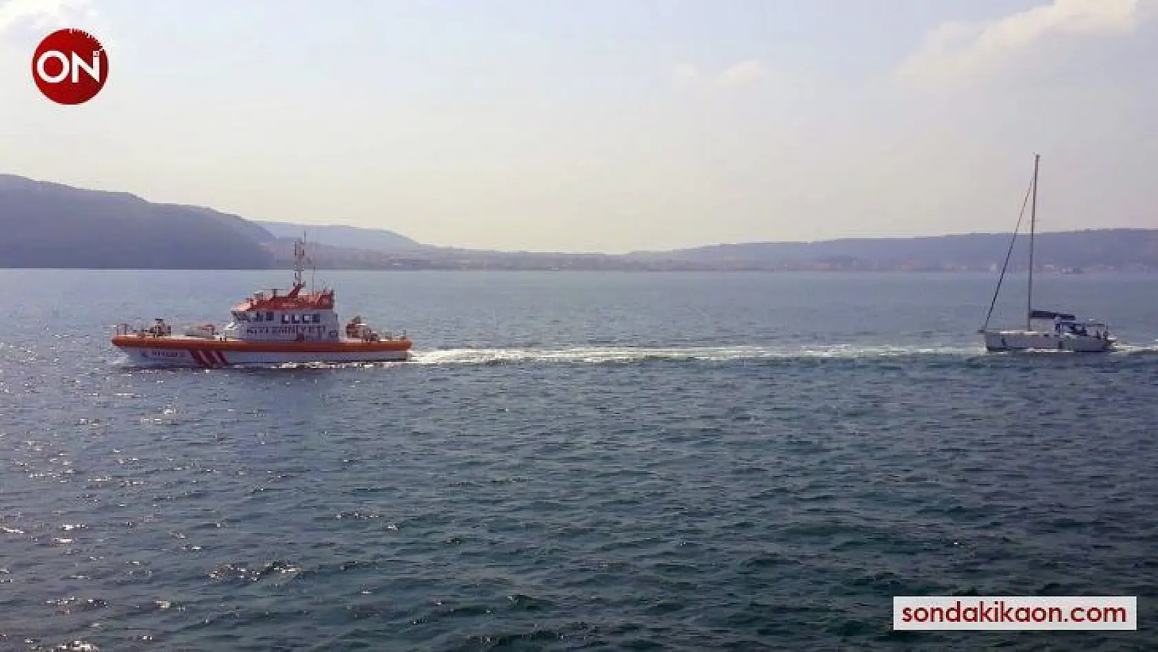 Çanakkale açıklarında sürüklenen yelkenli kurtarıldı