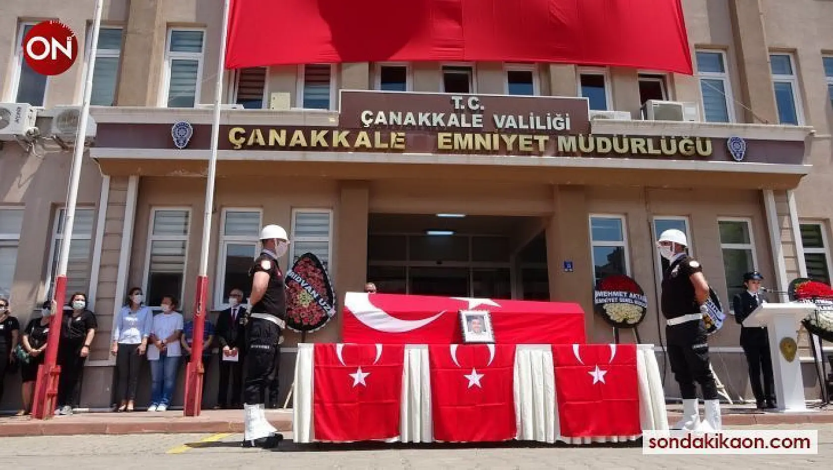 Çanakkale'de görevi başında şehit olan polis Türkmenoğlu için tören düzenlendi